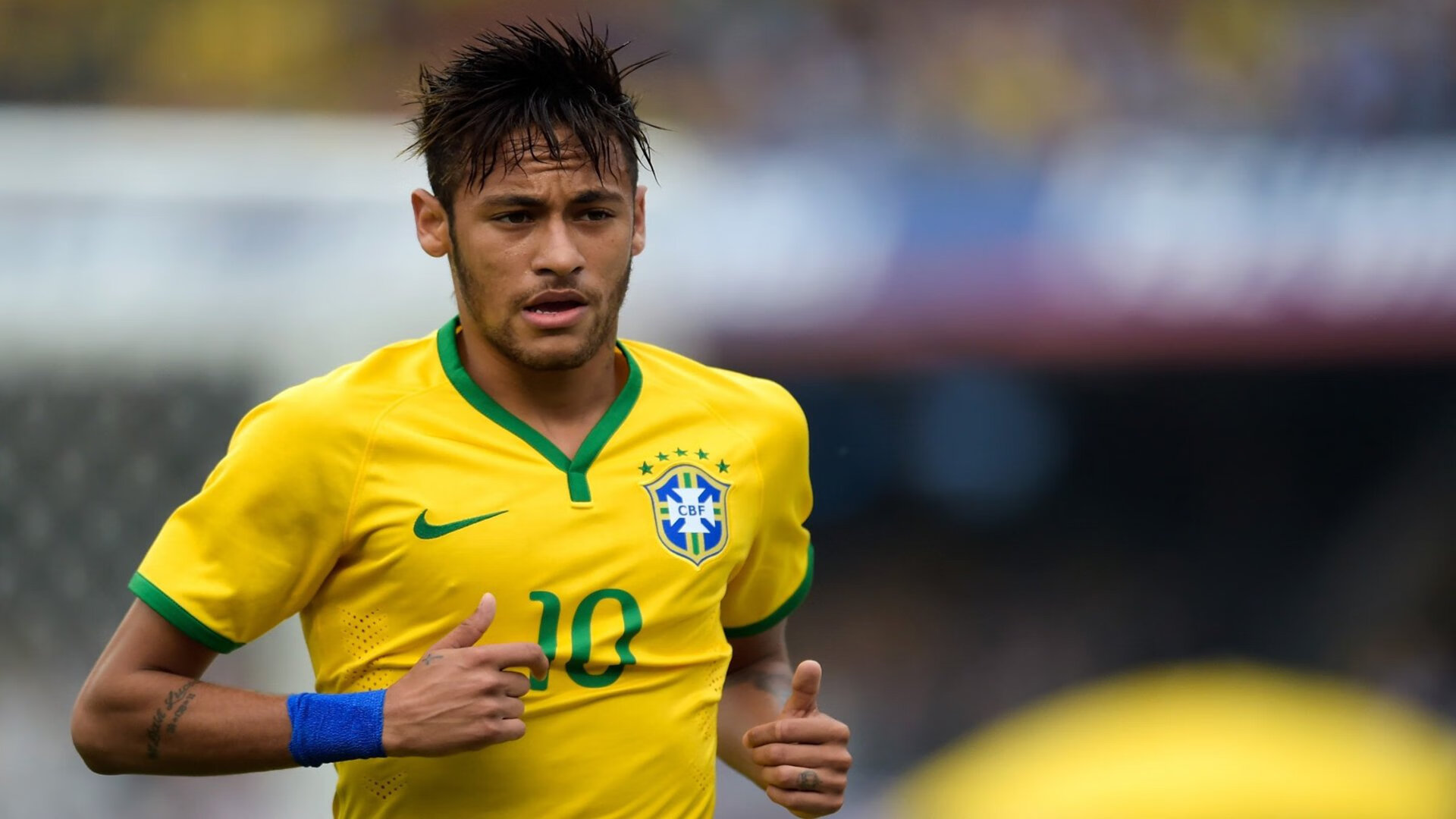 几内亚足球运动员在非洲赛场表现出色,几内亚足球排名